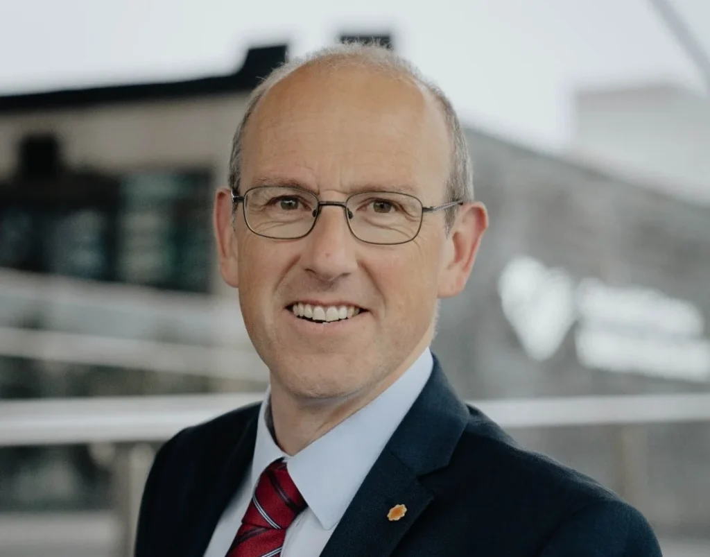 LlyrSenedd2021-crop