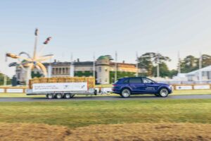 Bentayga EWB Towing Record -1