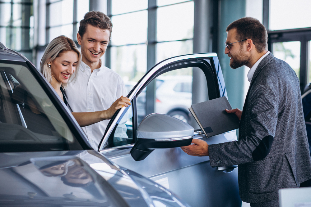 young-family-buying-car-car-showroom