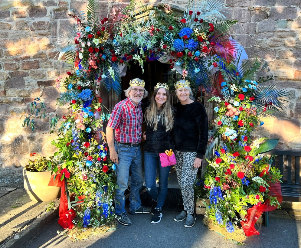KateandFamilyGWRYCHCASTLE