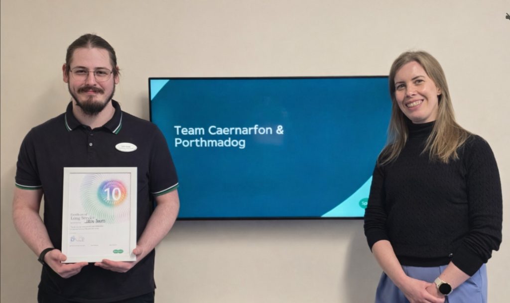 l-r-Llion-Jones-and-Tanya-Doda-audiologists-at-Specsavers-Caernarfon-are-celebrating-milestone-anniversaries-this-year